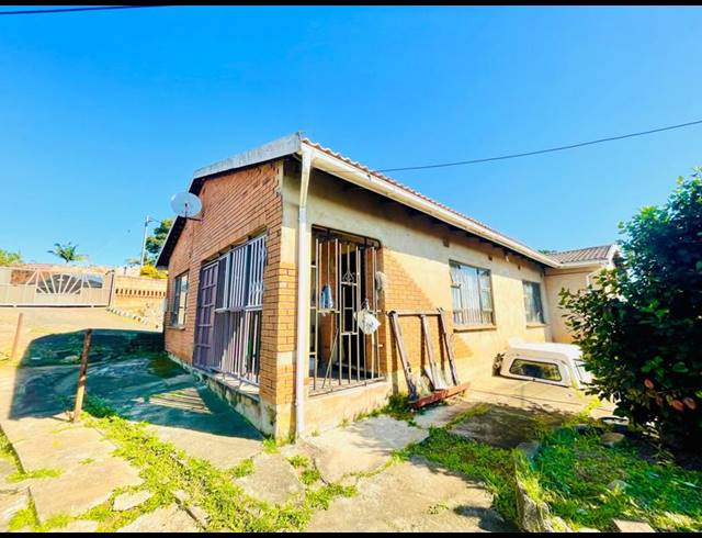 3 BEDROOM HOUSE FOR SALE IN UMLAZI BB